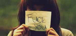 Ba da, avem dreptul de a insulta!